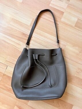 Mushroom Brown Drawstring genuine pebbled Leather Shoulder Bag EUC